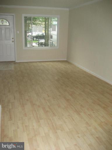49 East Reed Avenue Alexandria, VA 22305 - Photo 2 of 9 Living Room/Dining Room