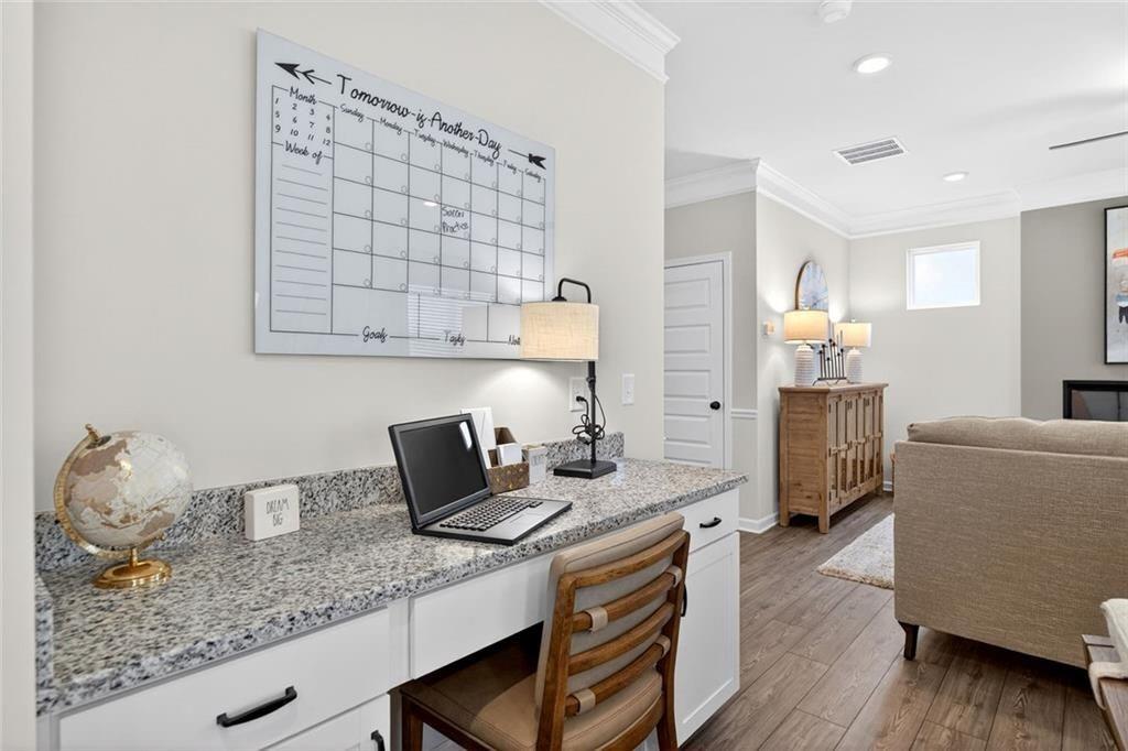 169 Red Oak Lane Calhoun, GA 30701 - Photo 5 of 47