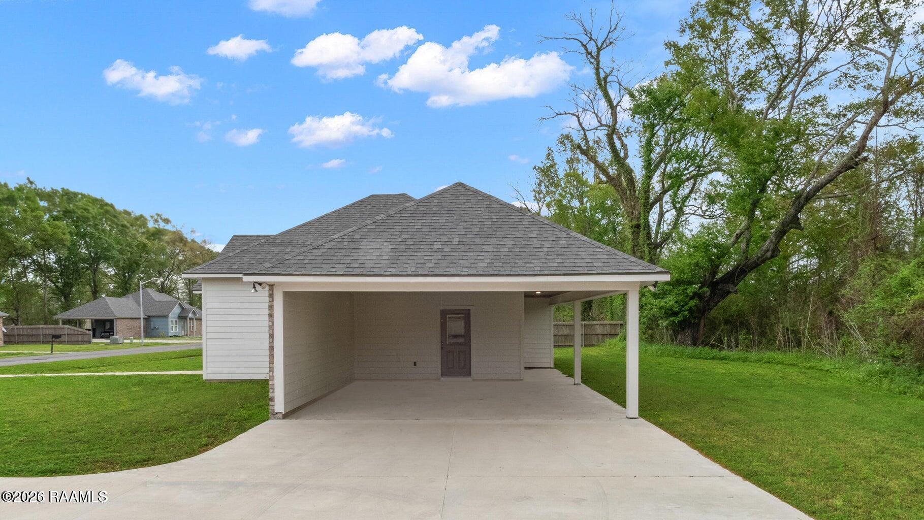 1025 B Timber Trails Road Breaux Bridge, LA 70517 - Photo 15 of 23 20260401204027994774000000-o