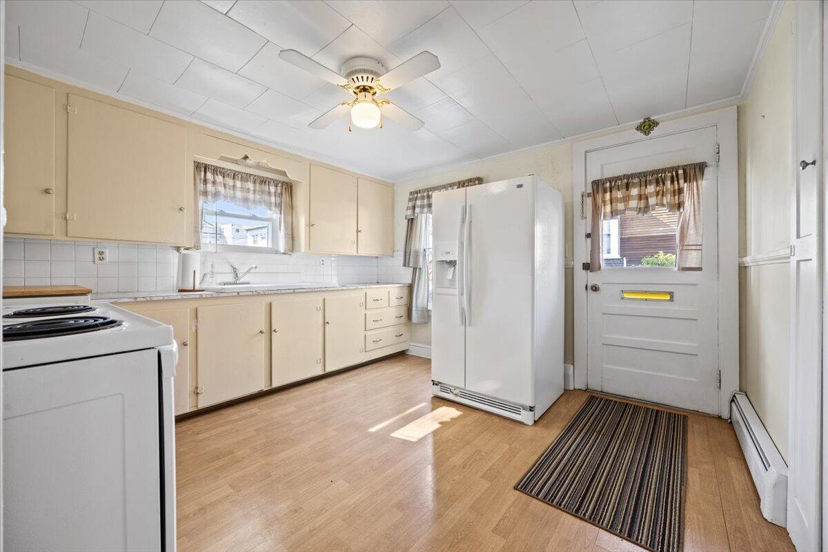 33 State Street Biddeford, ME 04005 - Photo 6 of 22 06-33 State-6