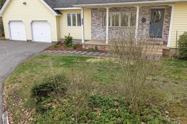 $475,000 | 41 Betty Spring Road, Gardner, MA 01440
