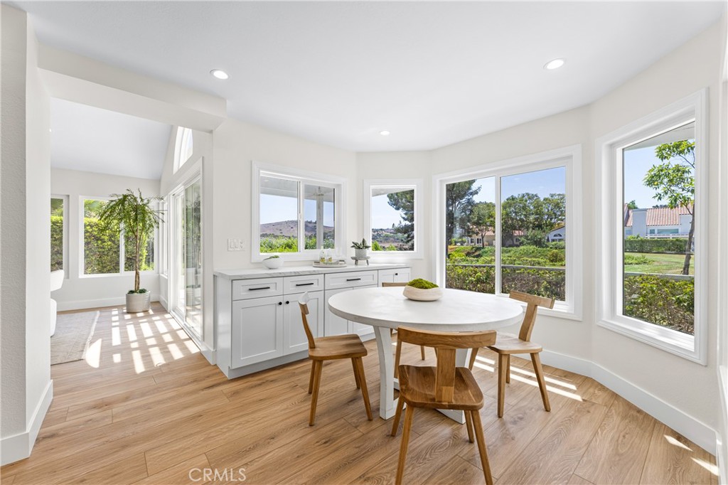 8 Del Rey, Unit 17 Irvine, CA 92612 - Photo 15 of 65 Gallery Image 15