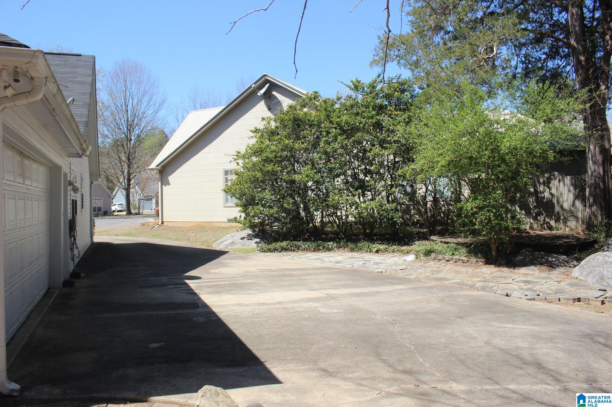 1601 Windsor Lane Leeds, AL 35094 - Photo 53 of 57