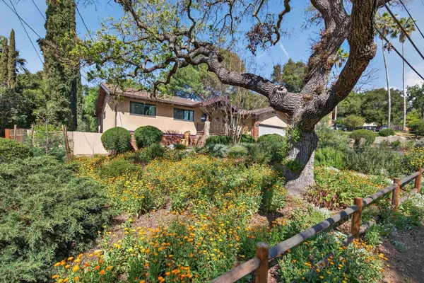 $1,350,000 | 525 South Ventura Street, Ojai, CA 93023