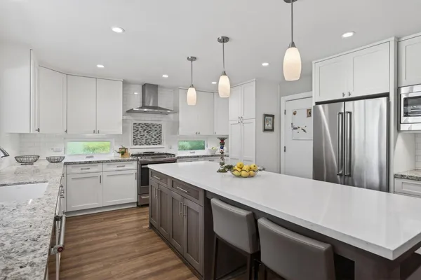 $1,350,000 | 525 South Ventura Street, Ojai, CA 93023