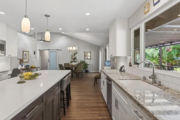 $1,350,000 | 525 South Ventura Street, Ojai, CA 93023