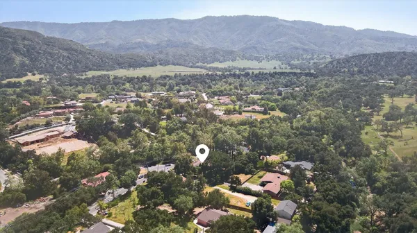 $1,350,000 | 525 South Ventura Street, Ojai, CA 93023
