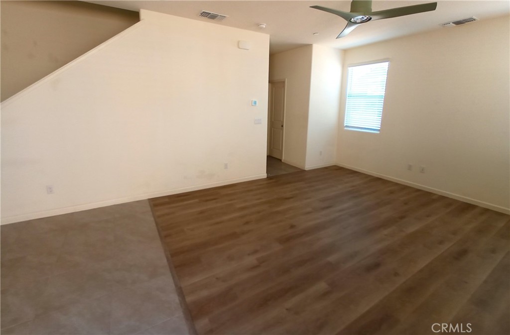 4244 Rutherford Avenue Merced, CA 95348 - Photo 4 of 23 an empty room with windows