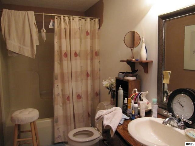 12016 Country River Drive Rives Junction, MI 49277 - Photo 9 of 12 Photo 10