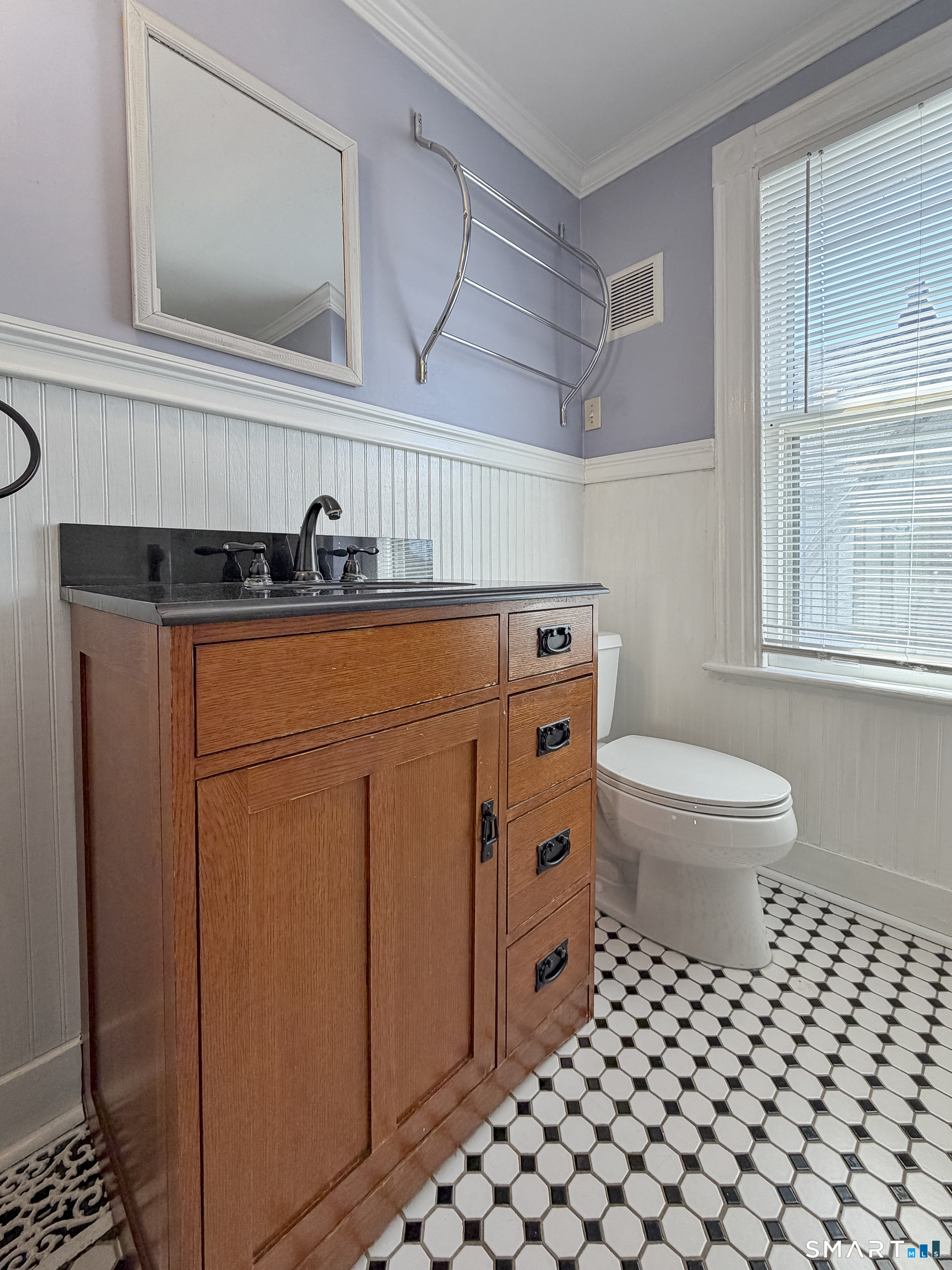 83 Kenyon Street Hartford, CT 06105 - Photo 25 of 36