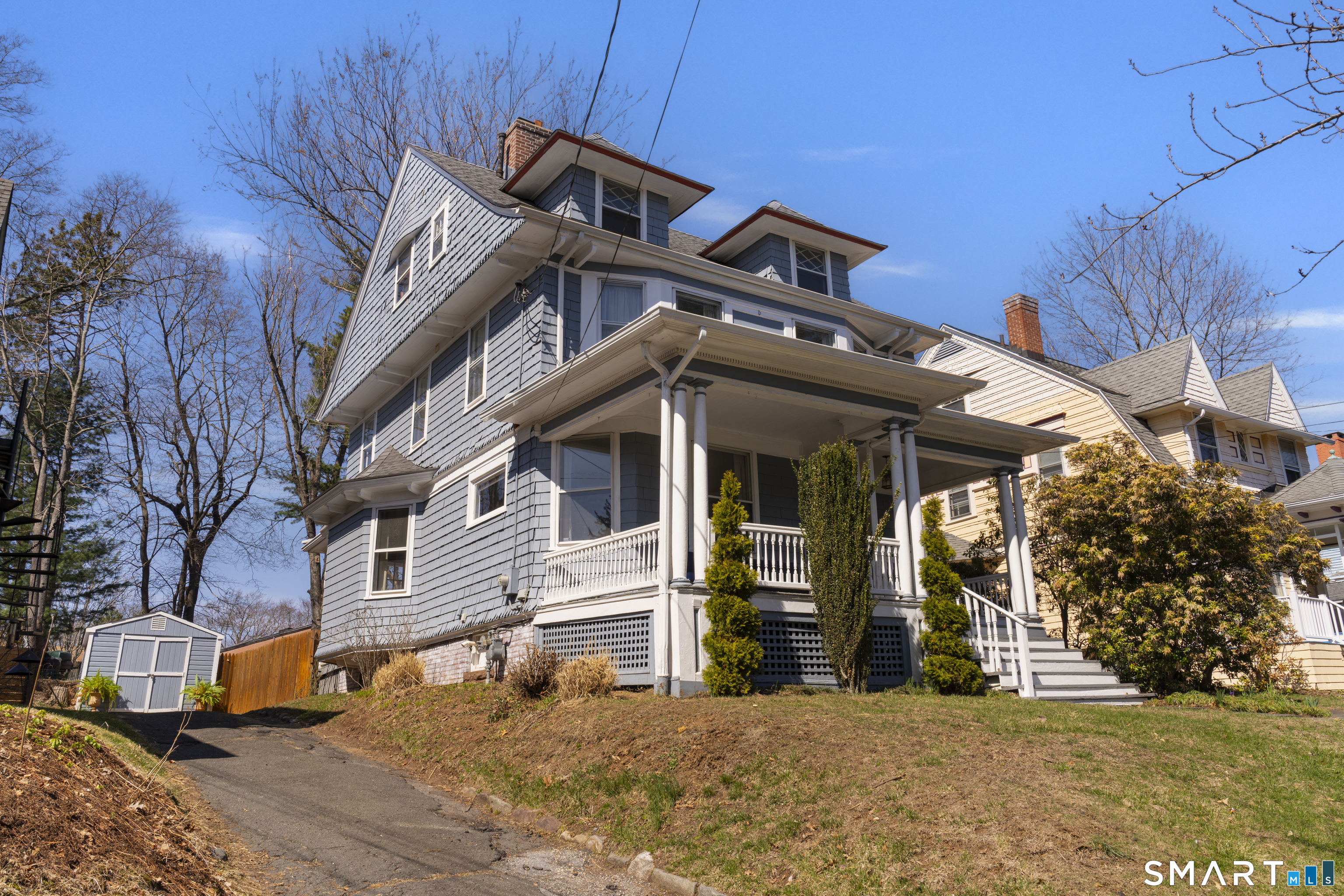 83 Kenyon Street Hartford, CT 06105 - Photo 3 of 36