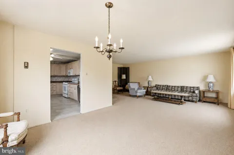 $485,000 | 5301 Westbard Circle, Unit 334, Bethesda, MD 20816