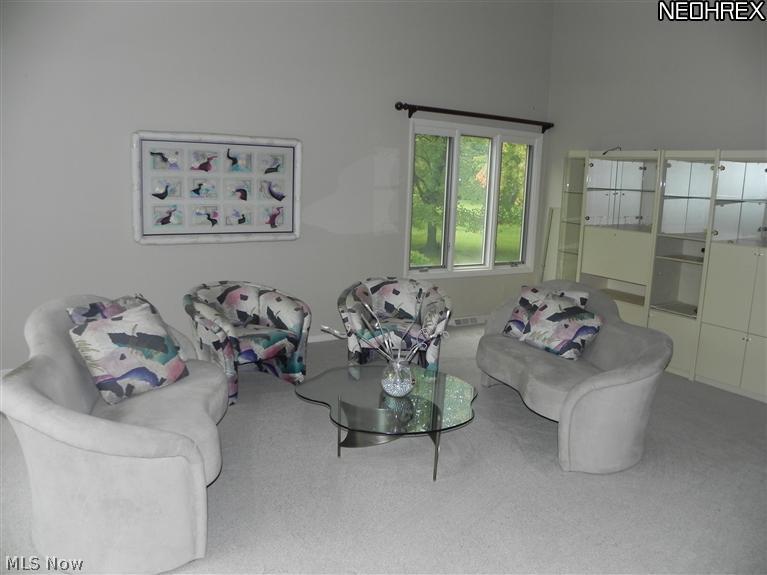 2425 Cedarwood Road Pepper Pike, OH 44124 - Photo 12 of 19 Gallery Image 12