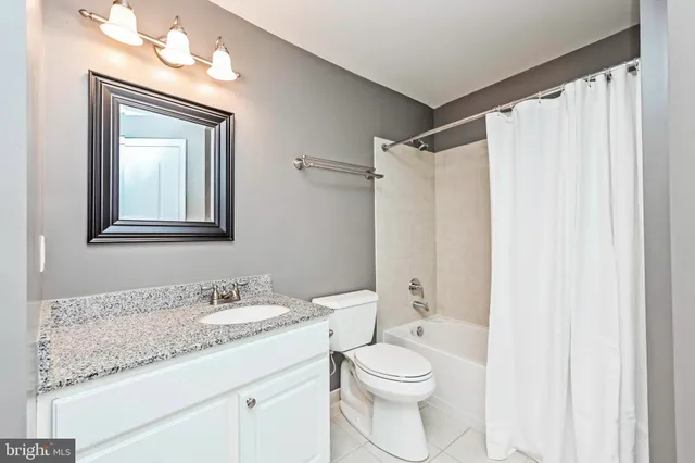 $3,200 | 3600 South Glebe Road, Unit 221W, Arlington, VA 22202