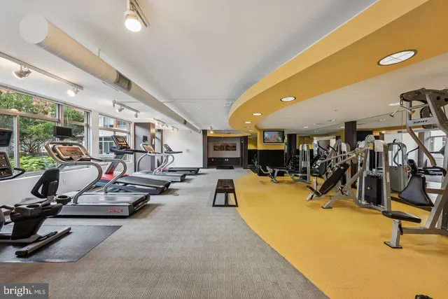 $3,200 | 3600 South Glebe Road, Unit 221W, Arlington, VA 22202