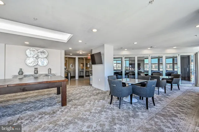 $3,200 | 3600 South Glebe Road, Unit 221W, Arlington, VA 22202