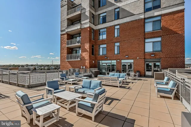 $3,200 | 3600 South Glebe Road, Unit 221W, Arlington, VA 22202