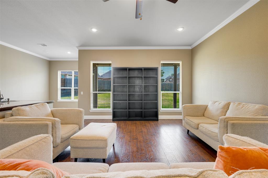 1025 Braydan Drive Reno, TX 75462 - Photo 4 of 27 Gallery Image 4