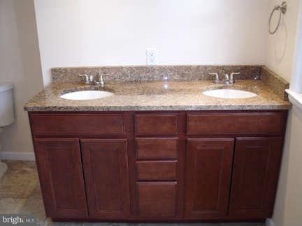 9 Edgeclift Road Towson, MD 21286 - Photo 17 of 22 Bath (Master)
