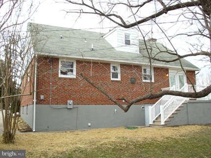 9 Edgeclift Road Towson, MD 21286 - Photo 22 of 22 Exterior (Rear)