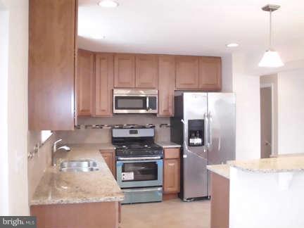 9 Edgeclift Road Towson, MD 21286 - Photo 4 of 22 Kitchen