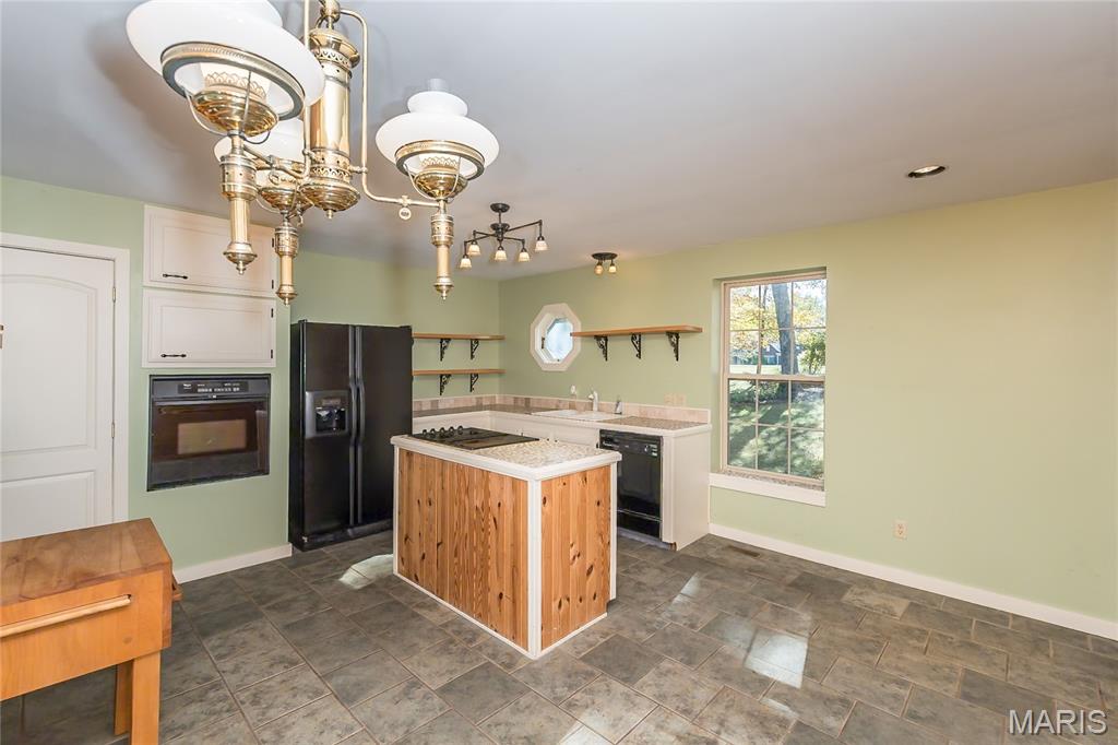 3924 Indian Ridge Lane Defiance, MO 63341 - Photo 12 of 53