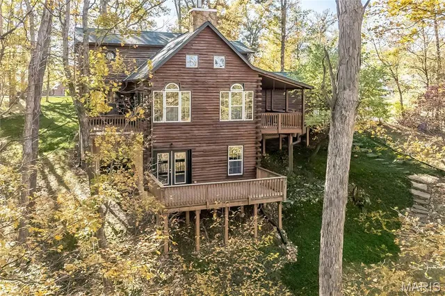 $400,000 | 3924 Indian Ridge Lane, Defiance, MO 63341