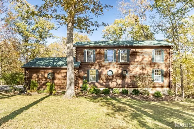 $400,000 | 3924 Indian Ridge Lane, Defiance, MO 63341