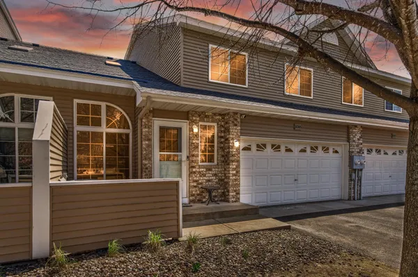 $289,900 | 11265 16th Street Northeast, St. Michael, MN 55376