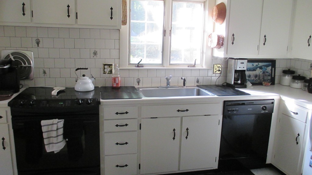 16 Oneida Road Acton, MA 01720 - Photo 19 of 26 Gallery Image 19
