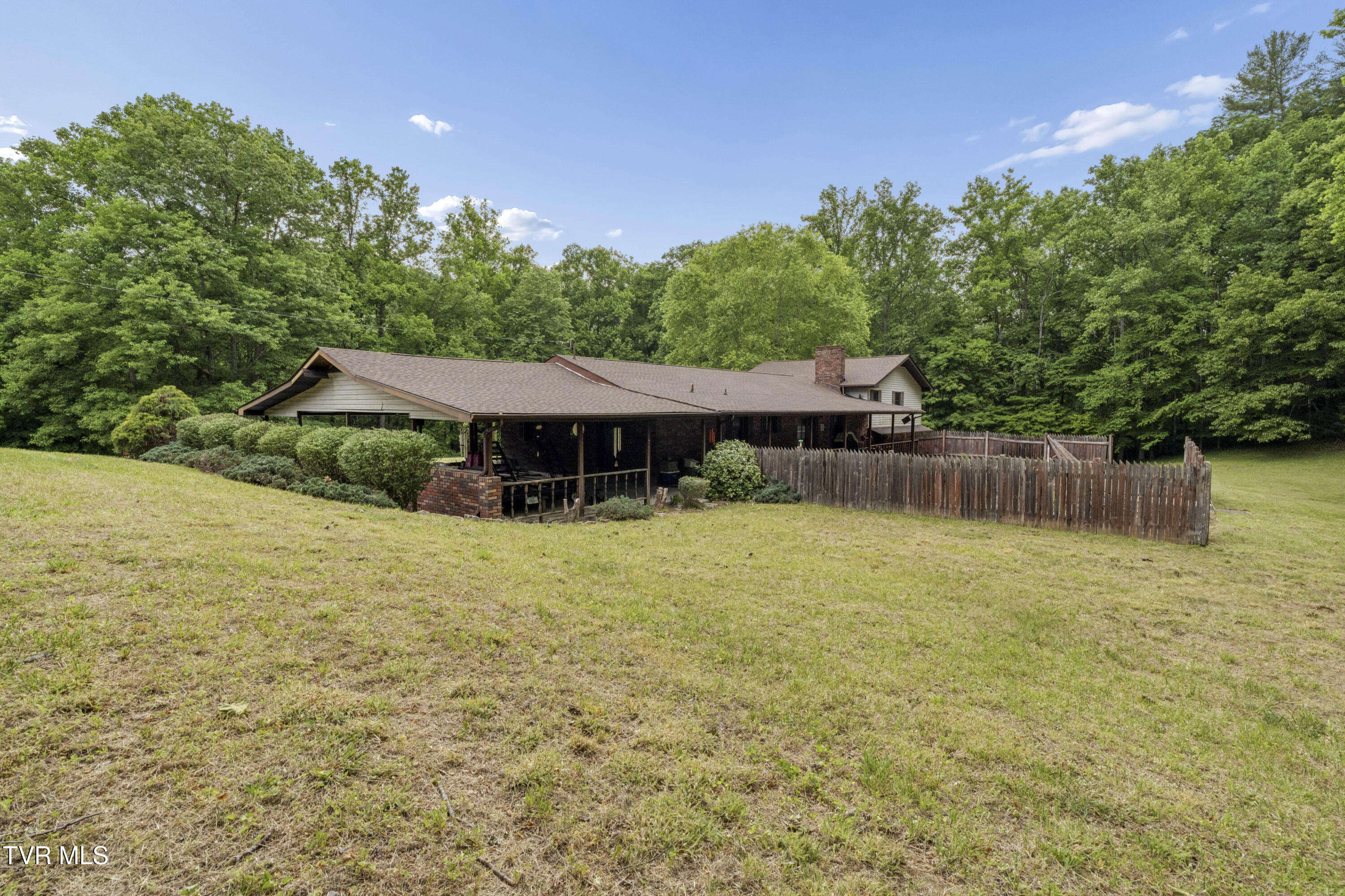 128 Lum McIntosh Road Erwin, TN 37650 - Photo 11 of 106 LumMc--42