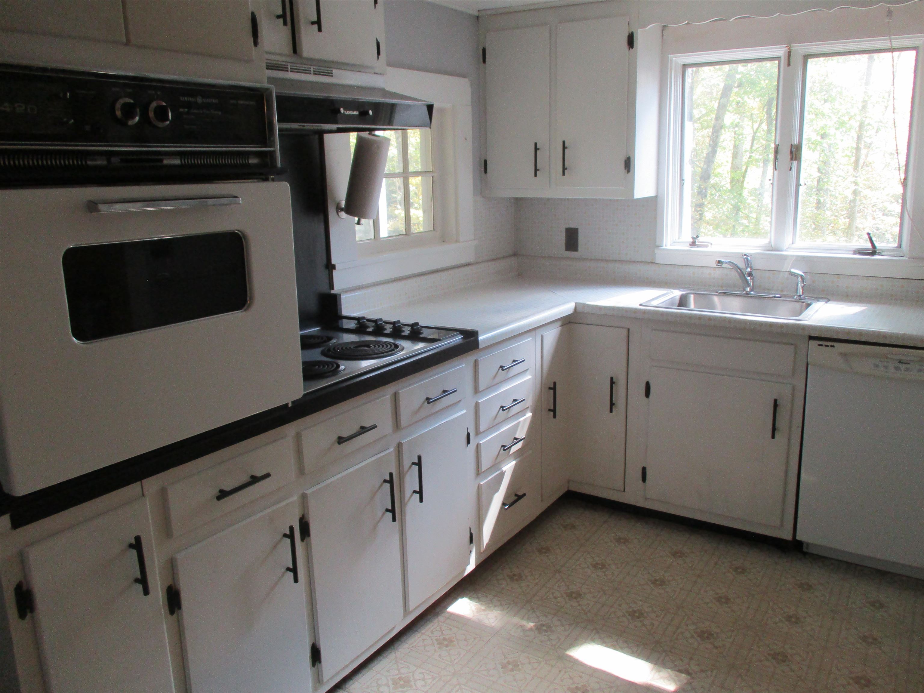 564 Highway 66 Randolph, VT 05060 - Photo 2 of 25