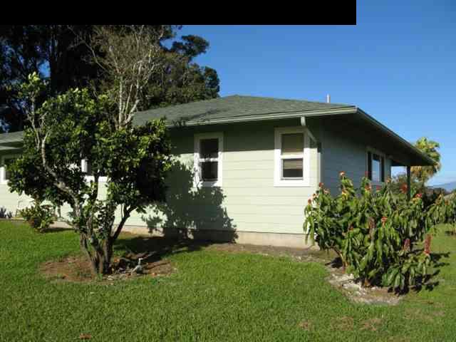 21 Awalau Road Haiku, HI 96708 - Photo 13 of 30 a view of a house with a yard