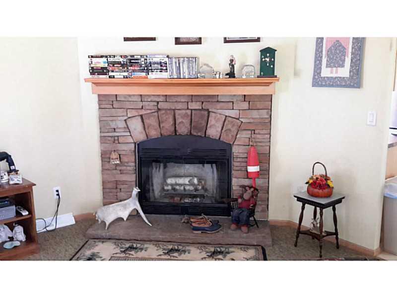 70 Butterfield Ridge Road Lincoln, ME 04457 - Photo 10 of 29 Living Room.