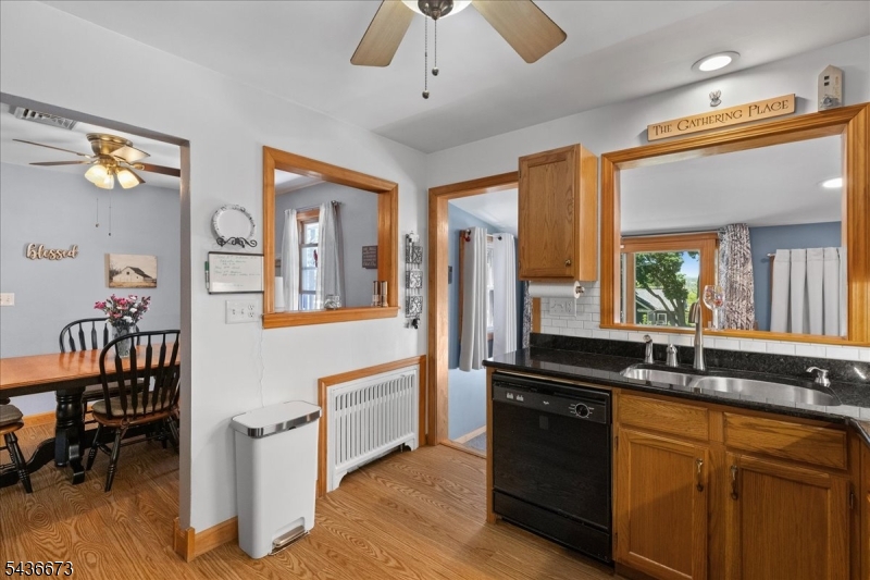 62 New Street Hampton, NJ 08827 - Photo 8 of 29