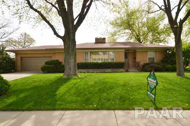 132 West Ridgemont Road Peoria, IL 61614 - Photo 1 of 15 Gallery Image 1