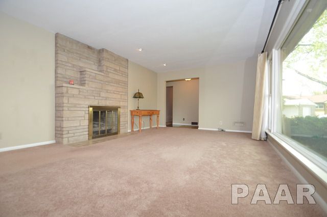 132 West Ridgemont Road Peoria, IL 61614 - Photo 2 of 15 Gallery Image 2