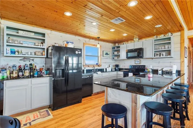 $360,000 | 403 Lafitte Boulevard, Cameron, LA 70631