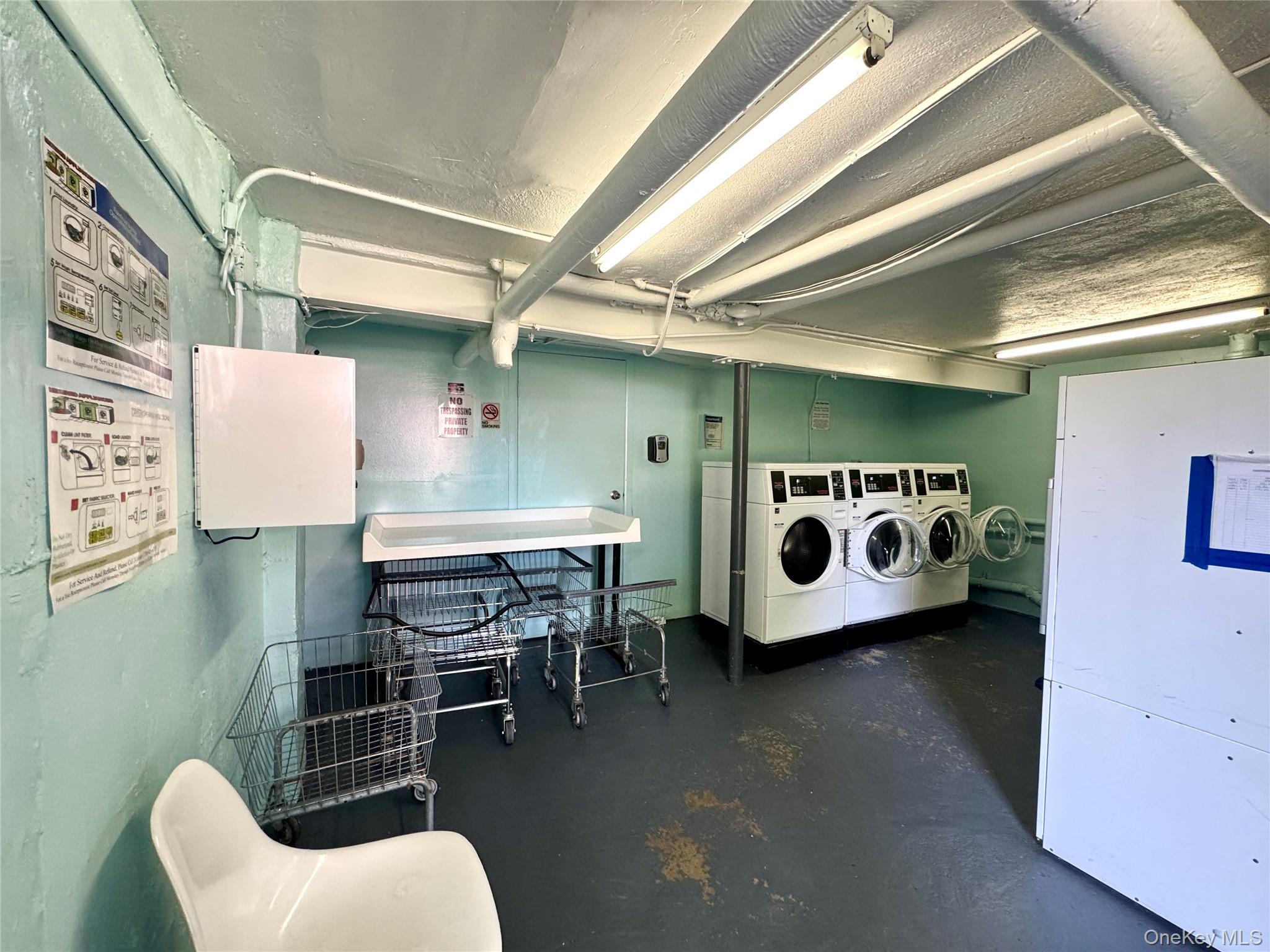 224-20 Manor Road, Unit 91 Queens, NY 11427 - Photo 17 of 17 a room with furniture and window