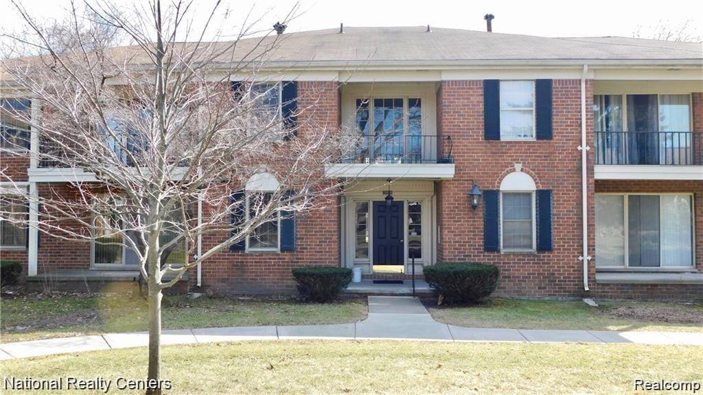 29628 Middlebelt Road, Unit 2702 Farmington Hills, MI 48334 - Photo 4 of 27