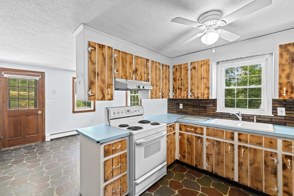 91 Observatory Waye Marshfield, MA 02050 - Photo 24 of 42