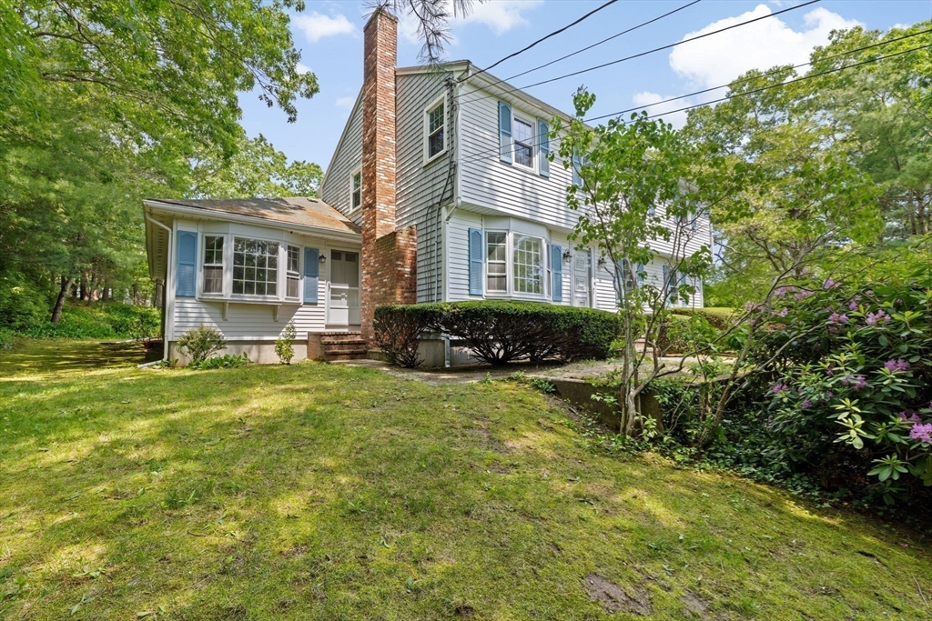 91 Observatory Waye Marshfield, MA 02050 - Photo 4 of 42