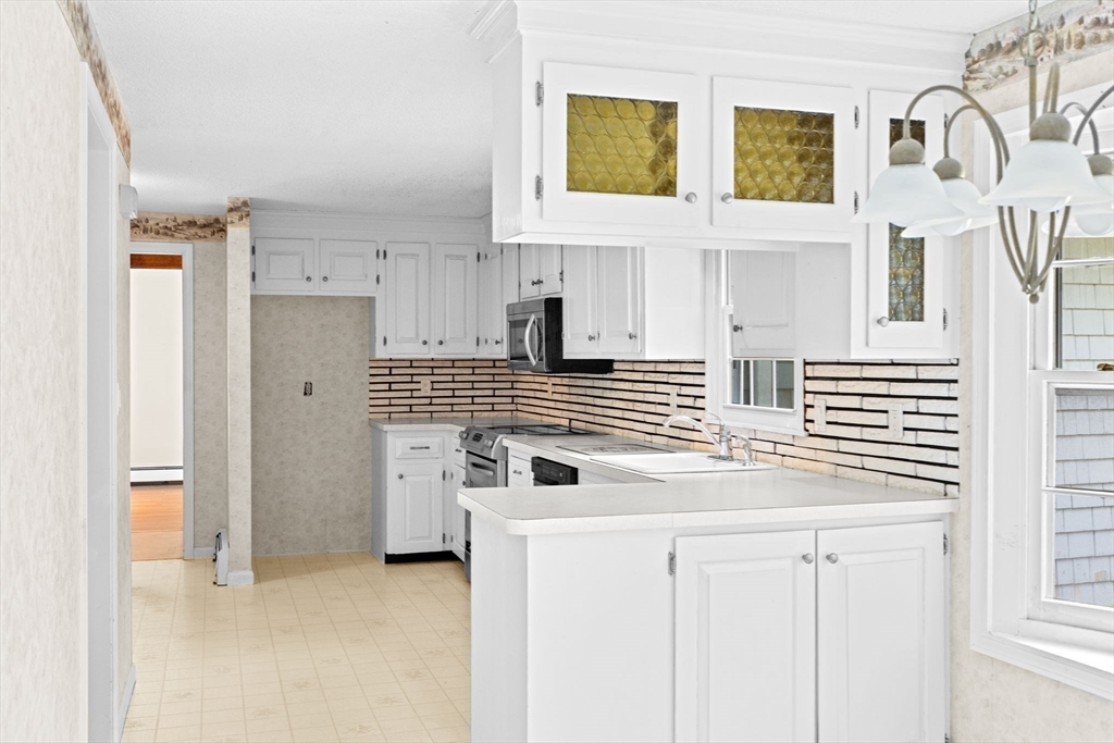 91 Observatory Waye Marshfield, MA 02050 - Photo 5 of 42