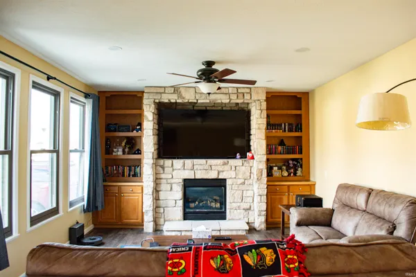 $414,900 | 59699 Park Side Drive, Elkhart, IN 46517