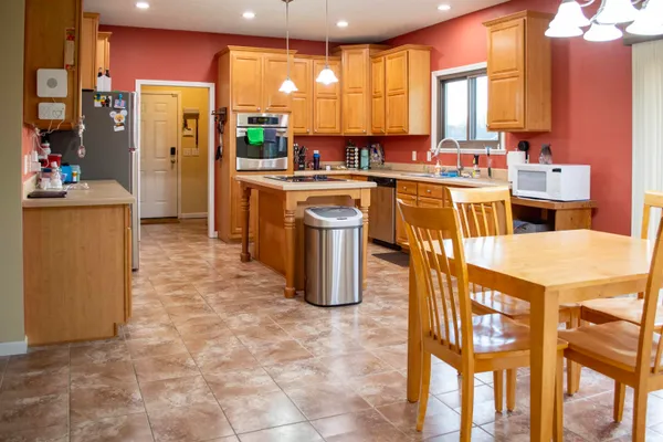 $414,900 | 59699 Park Side Drive, Elkhart, IN 46517
