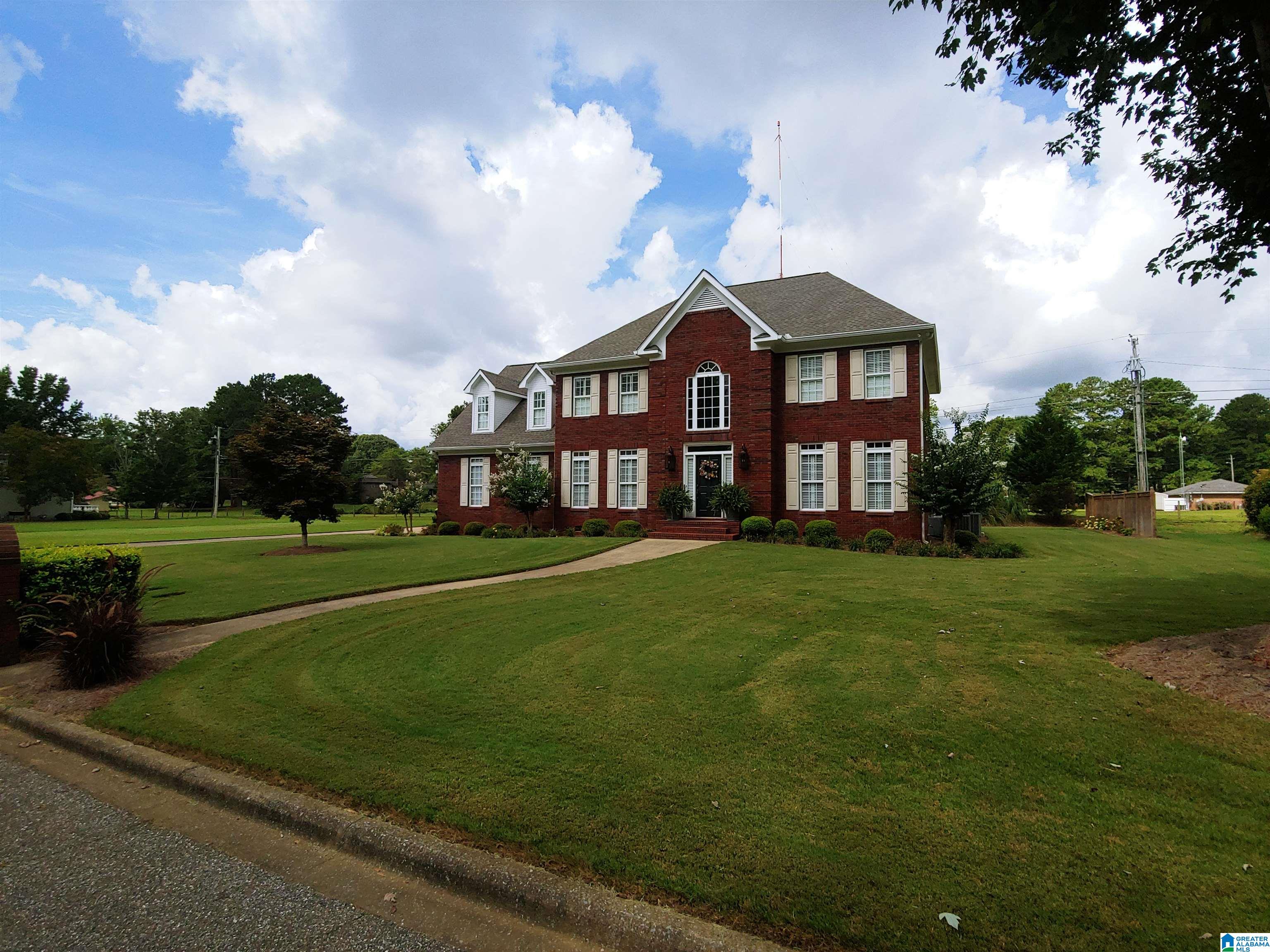 2002 Arrowhead Drive Sylacauga, AL 35150 - Photo 18 of 29