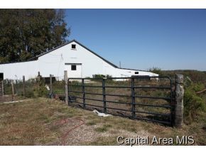 8133 Hendrickson Road Rochester, IL 62563 - Photo 11 of 18