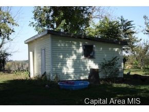 8133 Hendrickson Road Rochester, IL 62563 - Photo 5 of 18