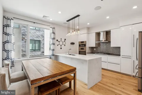 $699,900 | 1305 North 27th Street, Unit 5, Philadelphia, PA 19121
