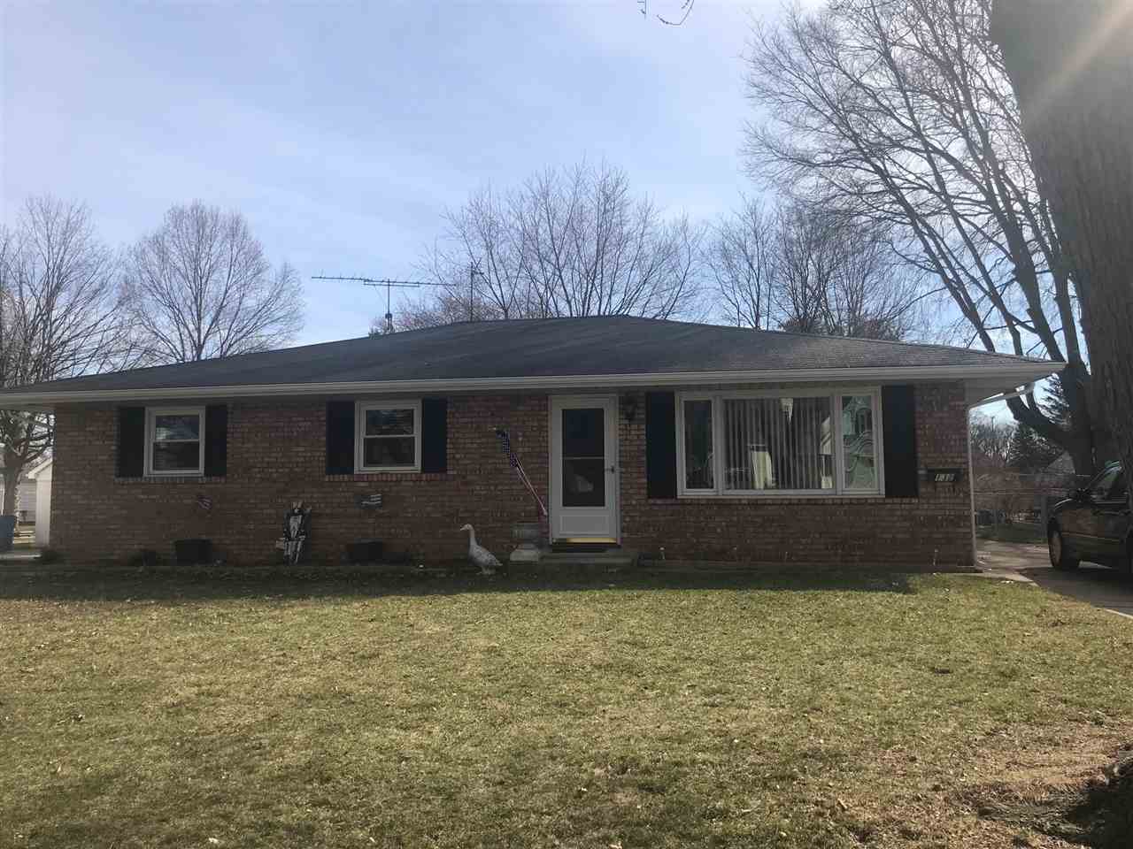 132 Oakside Road Mishawaka, IN 46544 - Photo 1 of 15 Gallery Image 1